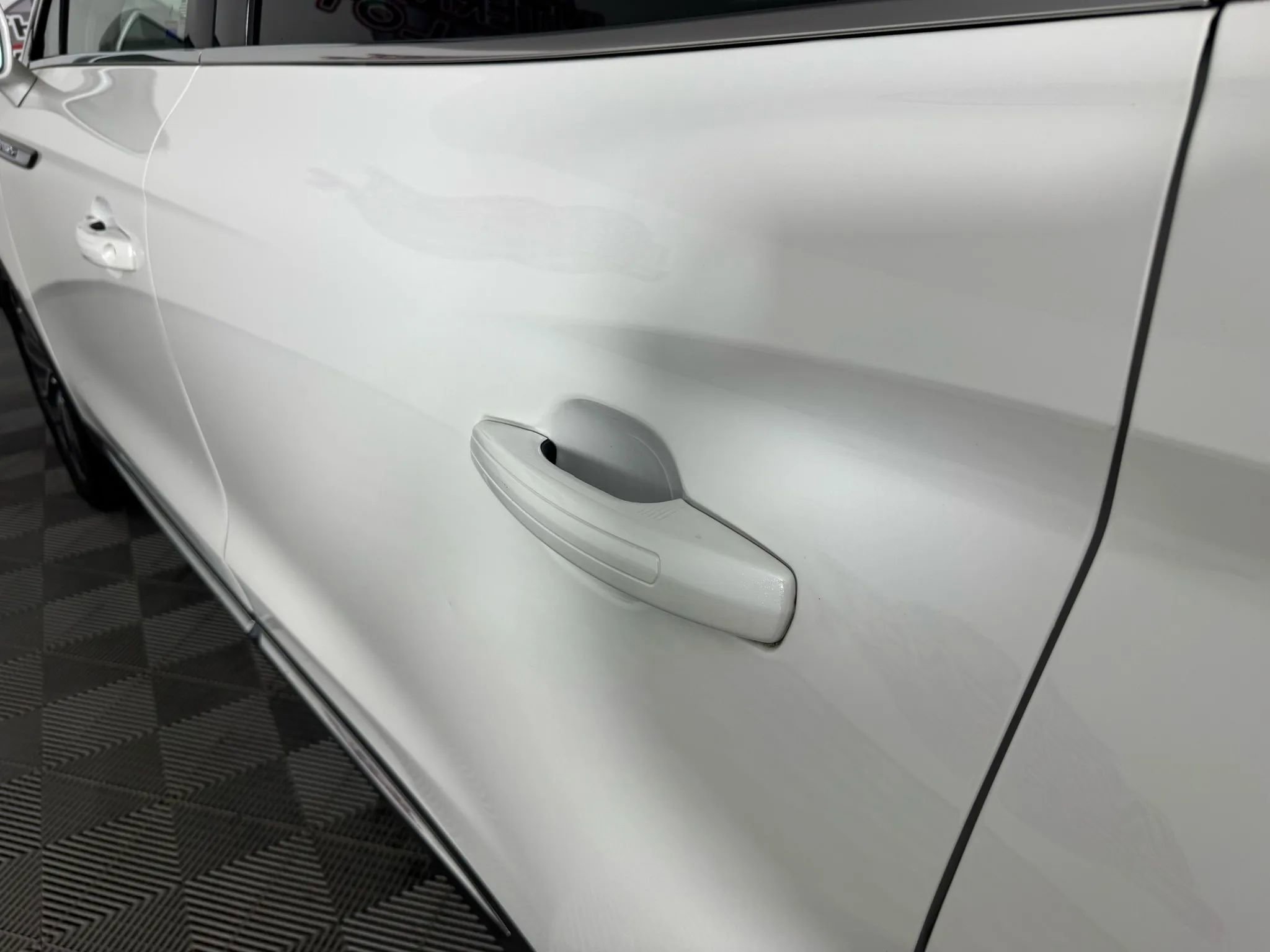 Used 2023 Lincoln Nautilus Reserve image 25