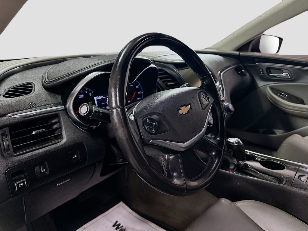 Used 2015 Chevrolet Impala LT image 9