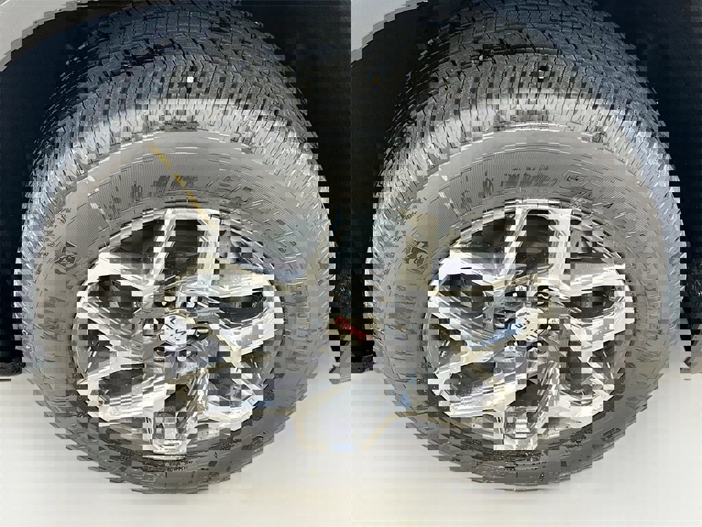 New 2026 GMC Sierra 1500 SLT image 32