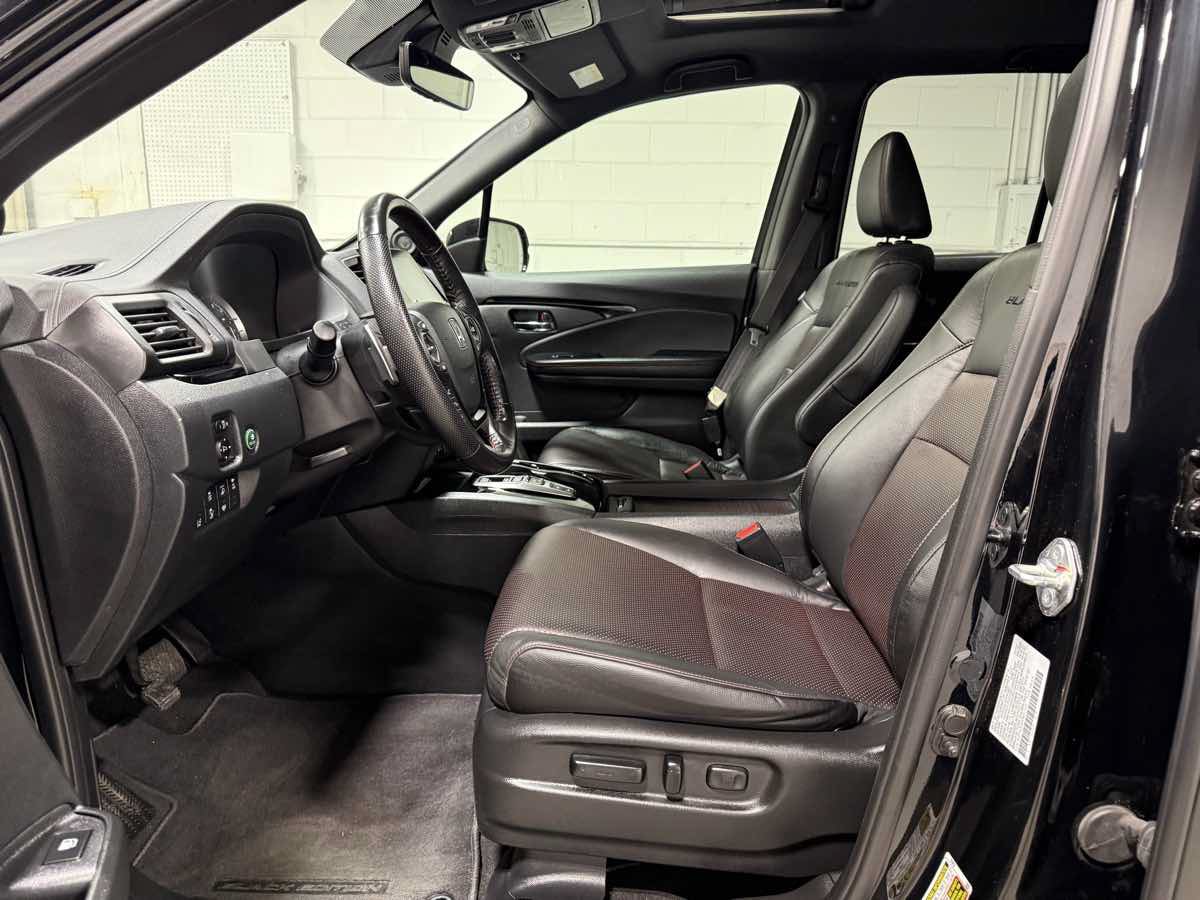 Used 2023 Honda Ridgeline Black Edition image 8