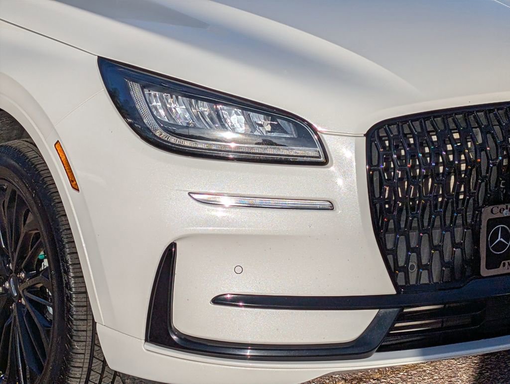 Used 2024 Lincoln Corsair AWD w/ Equipment Group 101A image 8