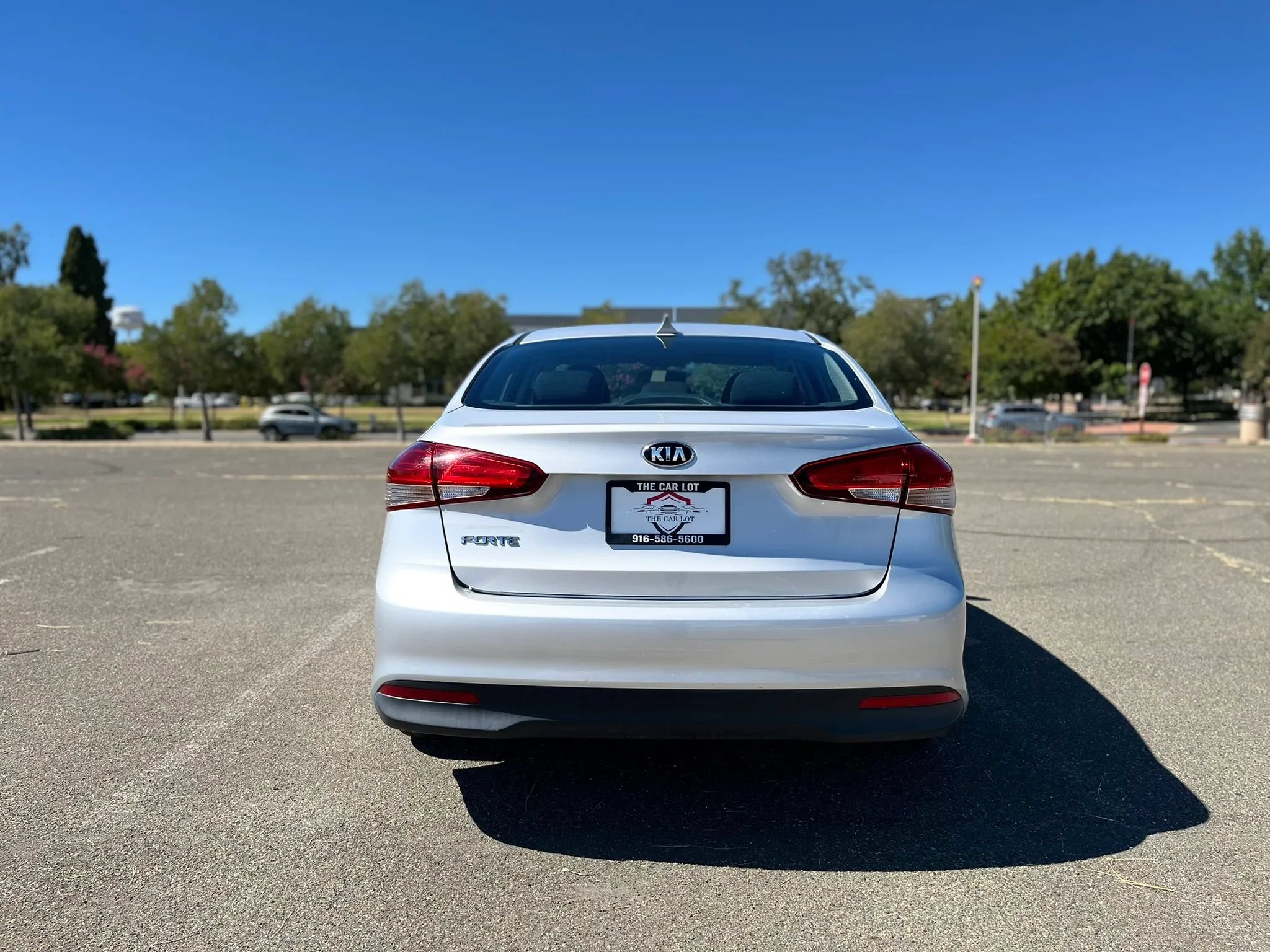 Used 2018 Kia Forte LX FWD image 7