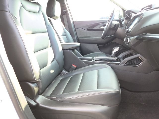 Used 2021 Chevrolet TrailBlazer LT w/ Premium Seating Package FWD image 16