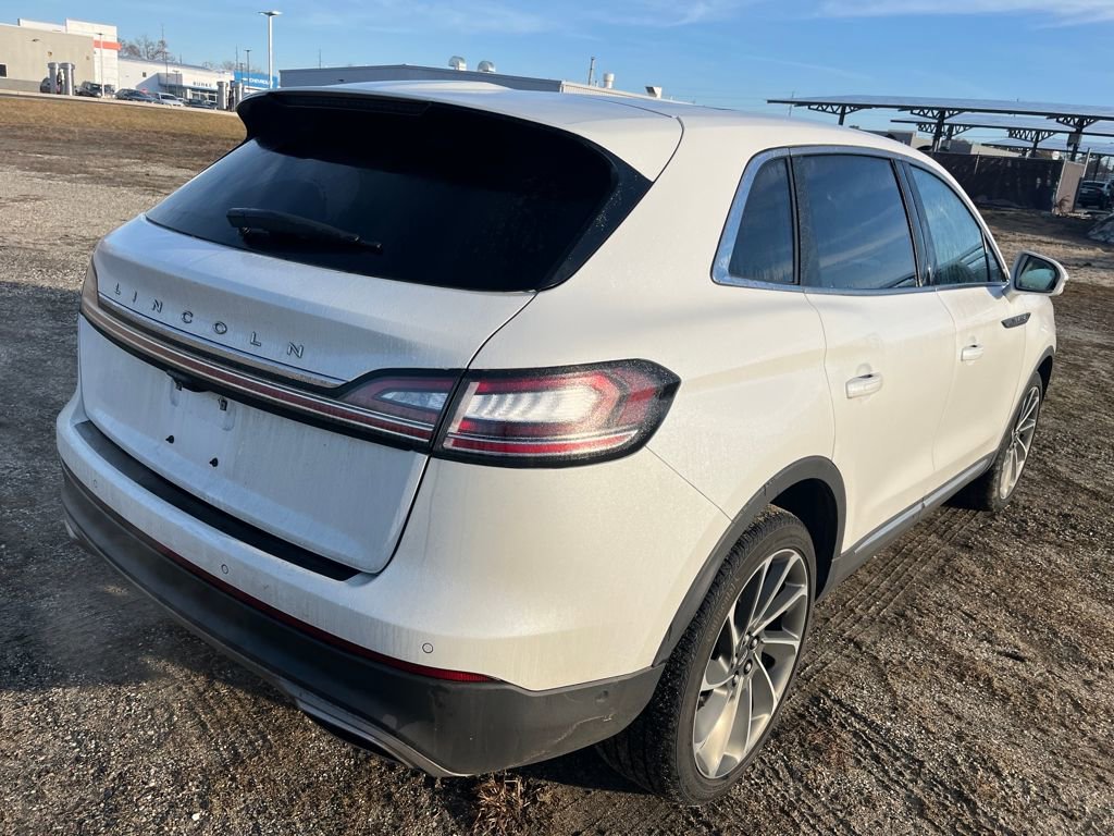 Used 2023 Lincoln Nautilus Reserve w/ Equipment Group 202A image 8