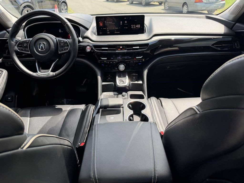 Used 2022 Acura MDX SH-AWD w/ Advance Package image 2