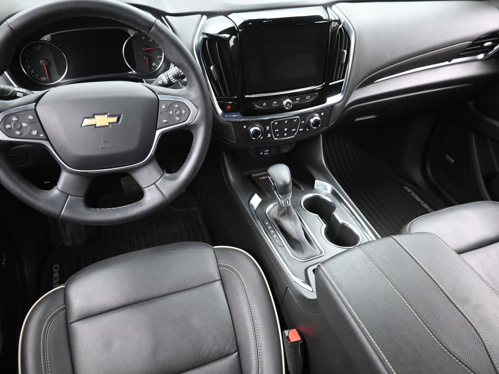 Used 2023 Chevrolet Traverse Premier image 17