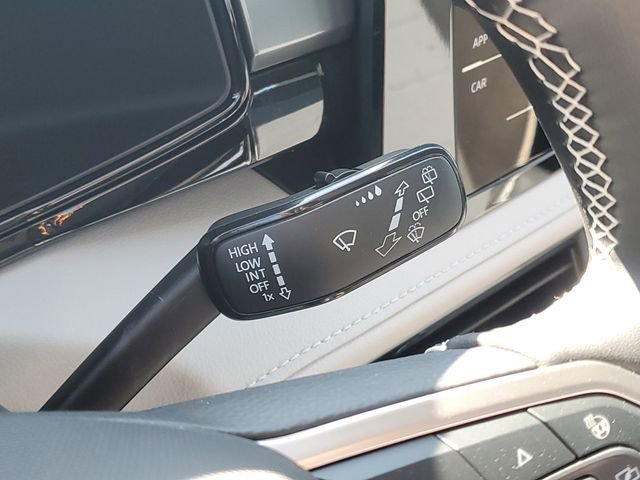 New 2025 Volkswagen Taos S image 17