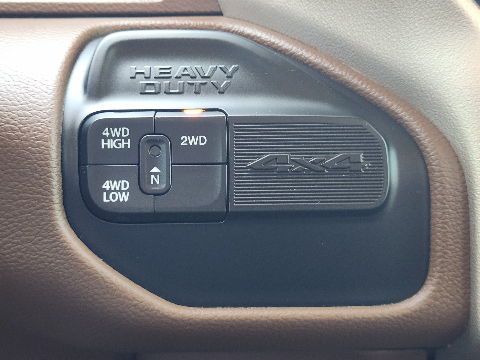 Used 2023 RAM 3500 Laramie AWD/4WD image 19