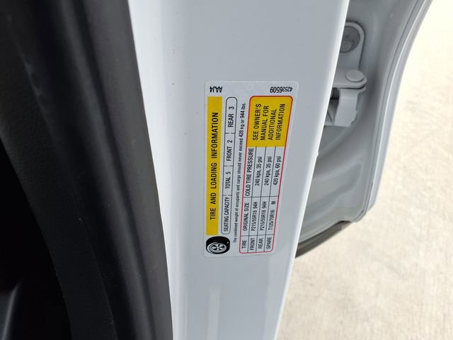 Used 2019 Buick Encore Essence w/ Experience Buick Package FWD image 34