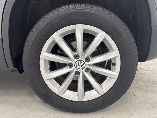 Used 2017 Volkswagen Tiguan Wolfsburg Edition image 31