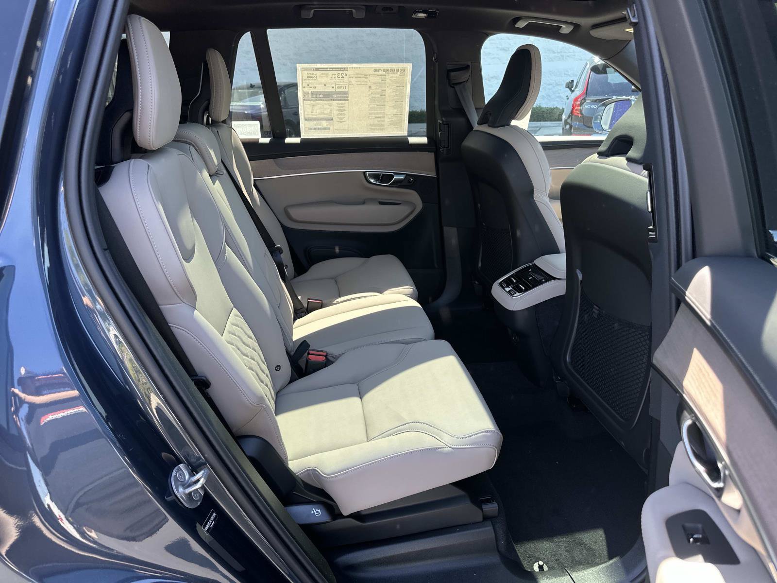 New 2026 Volvo XC90 B6 Core AWD/4WD image 20