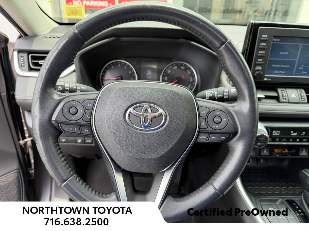 Used 2021 Toyota RAV4 XLE Premium AWD/4WD image 8