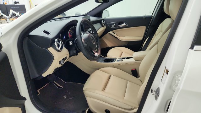 Used 2020 Mercedes-Benz GLA 250 image 9