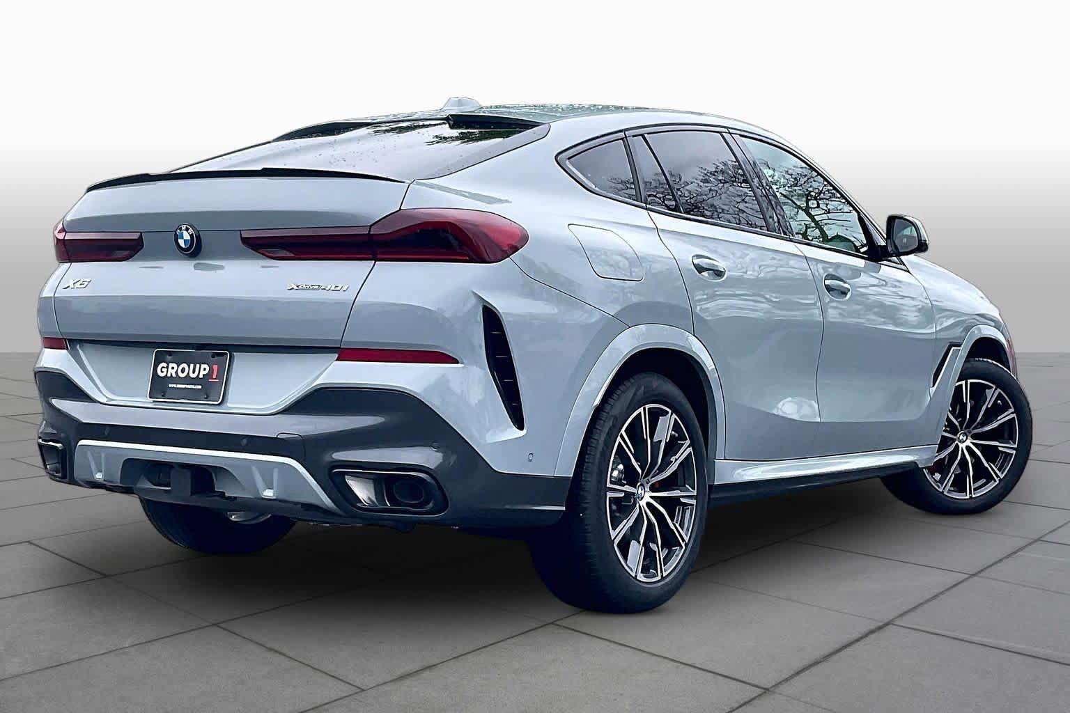 Used 2026 BMW X6 xDrive40i AWD/4WD image 12