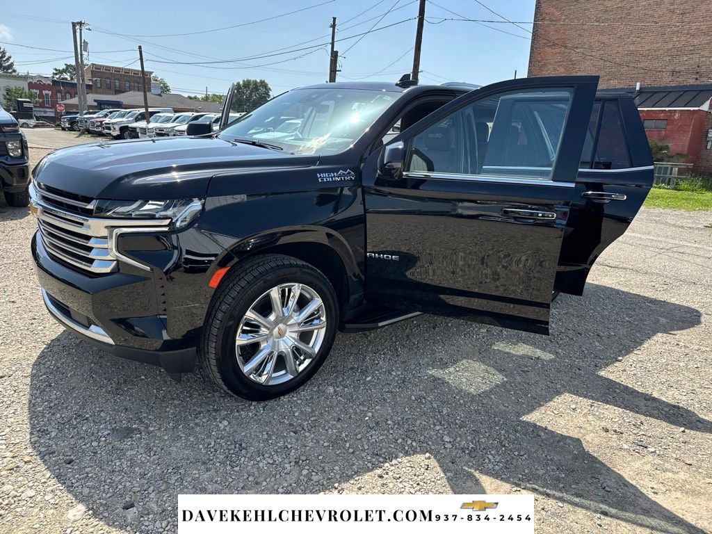 Used 2023 Chevrolet Tahoe High Country AWD/4WD image 32
