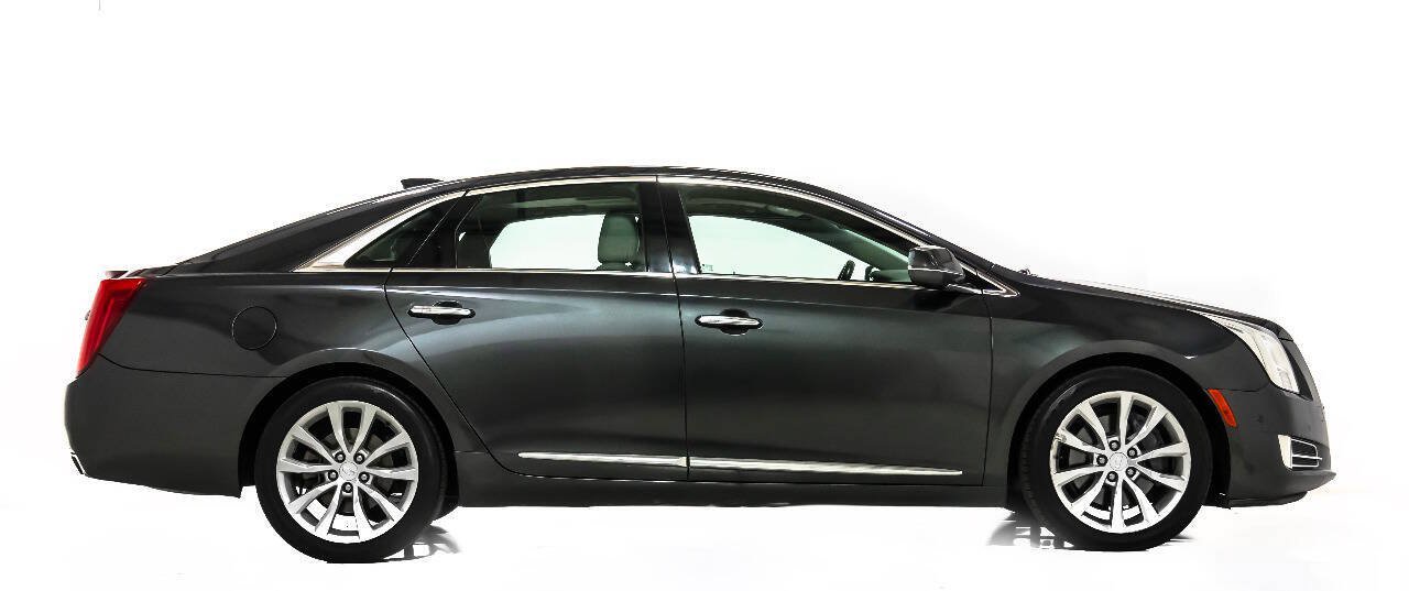 Used 2017 Cadillac XTS Luxury w/ Driver Awareness Package FWD image 5