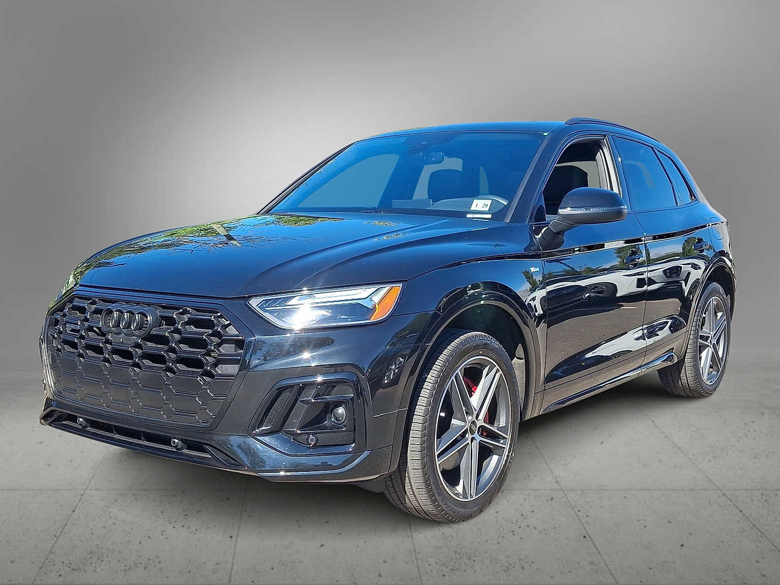 Used 2024 Audi Q5 e Premium Plus