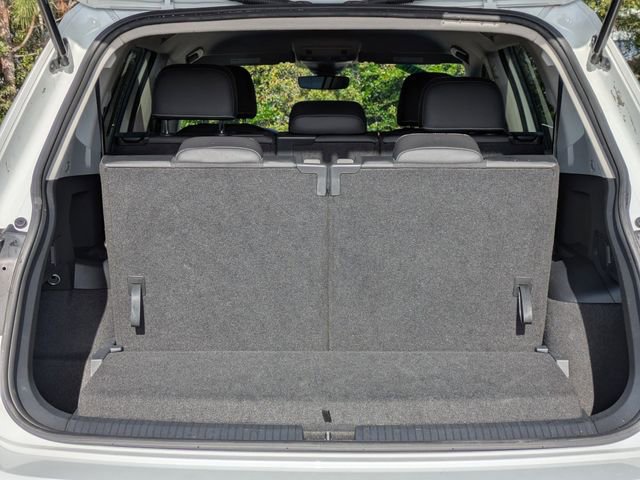 Used 2023 Volkswagen Tiguan SE image 13