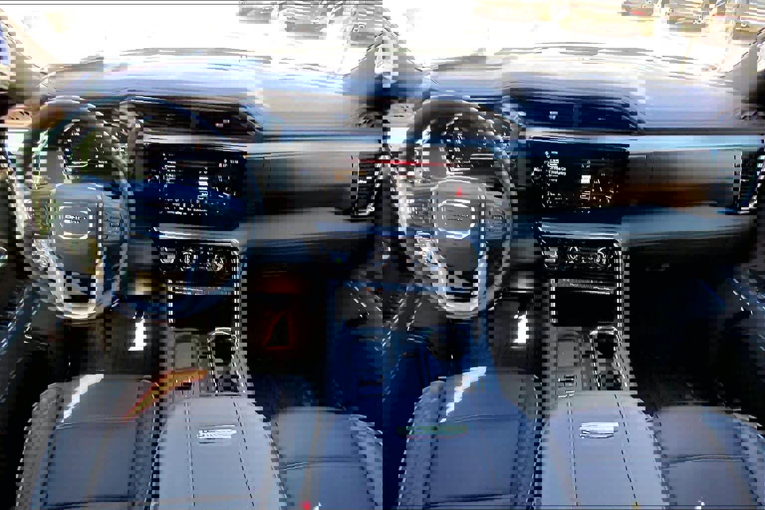 Used 2025 GMC Sierra 3500 Denali w/ Denali Reserve Package image 15