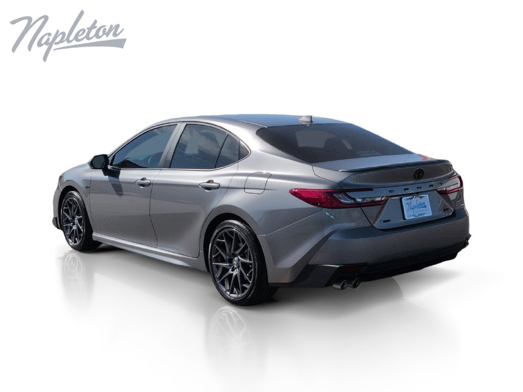 Used 2025 Toyota Camry SE FWD image 3