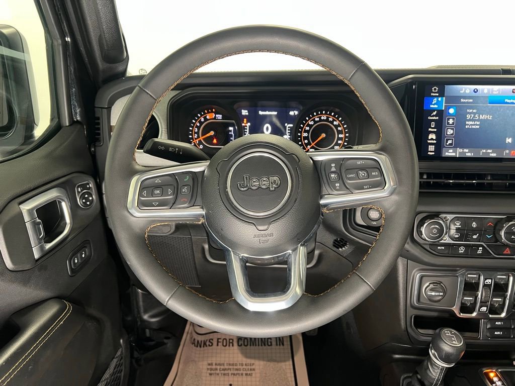 Used 2024 Jeep Wrangler Unlimited Sahara AWD/4WD image 13