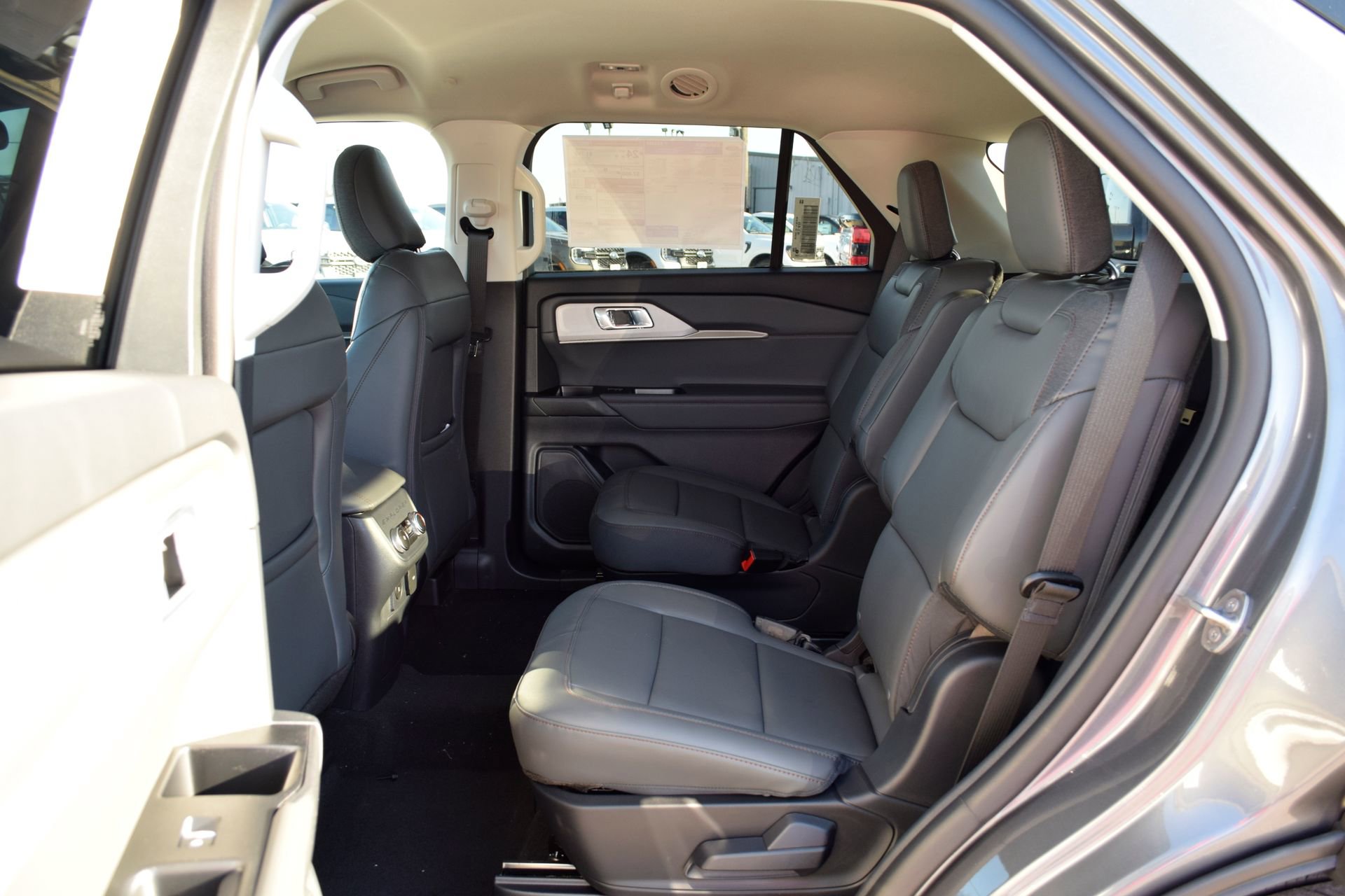 New 2026 Ford Explorer Active w/ Active Comfort Package image 20