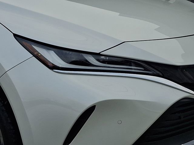 Used 2021 Toyota Venza XLE w/ Softex Package image 9