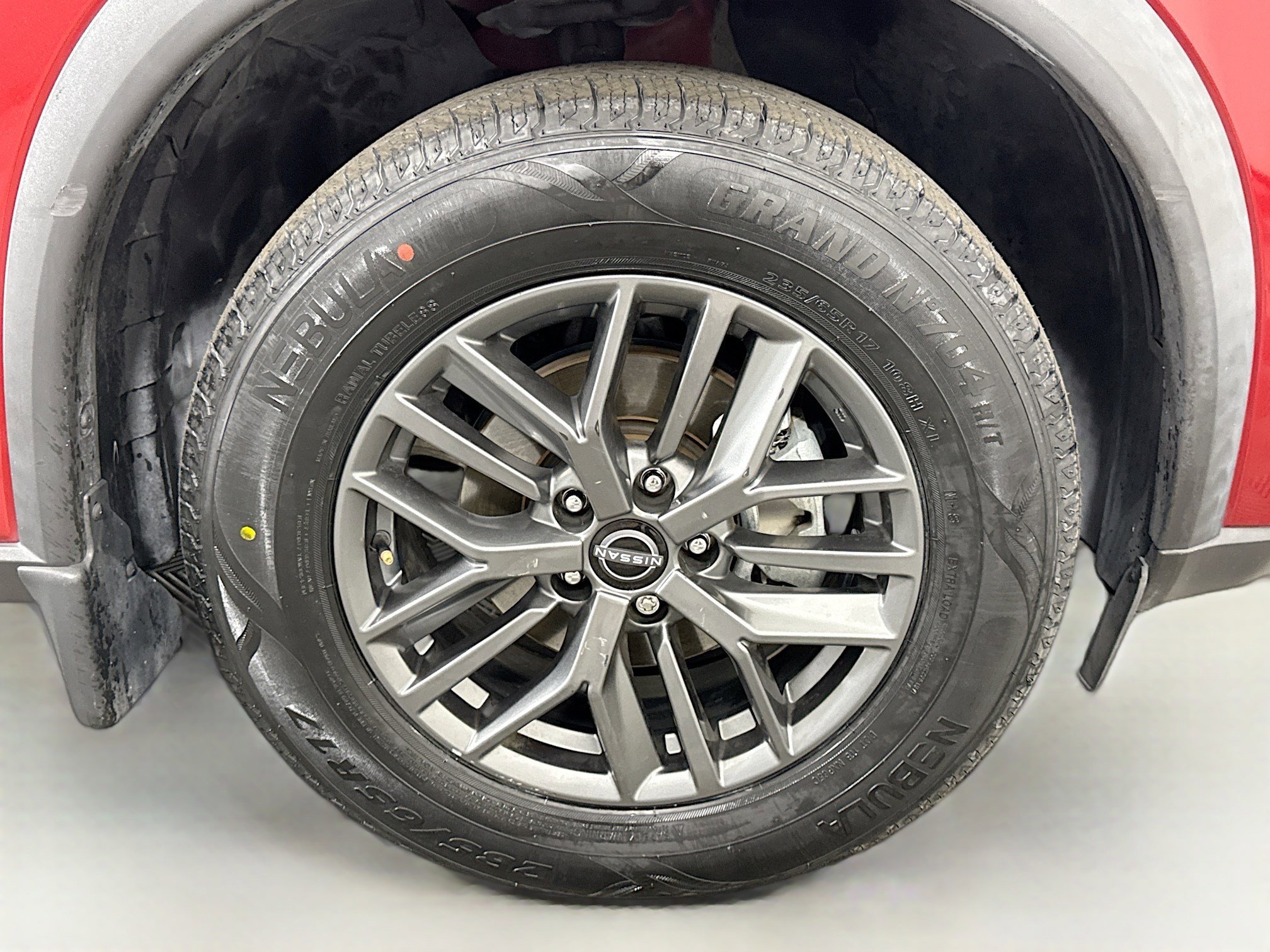 Used 2023 Nissan Rogue S image 32