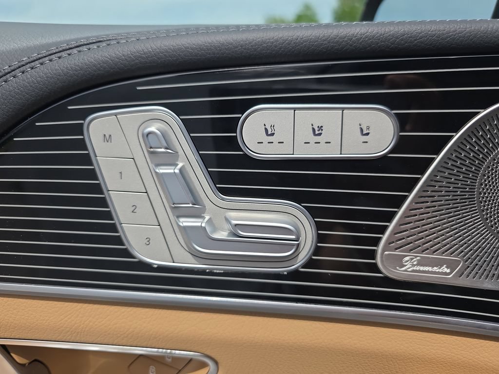 New 2026 Mercedes-Benz GLS 450 4MATIC image 11