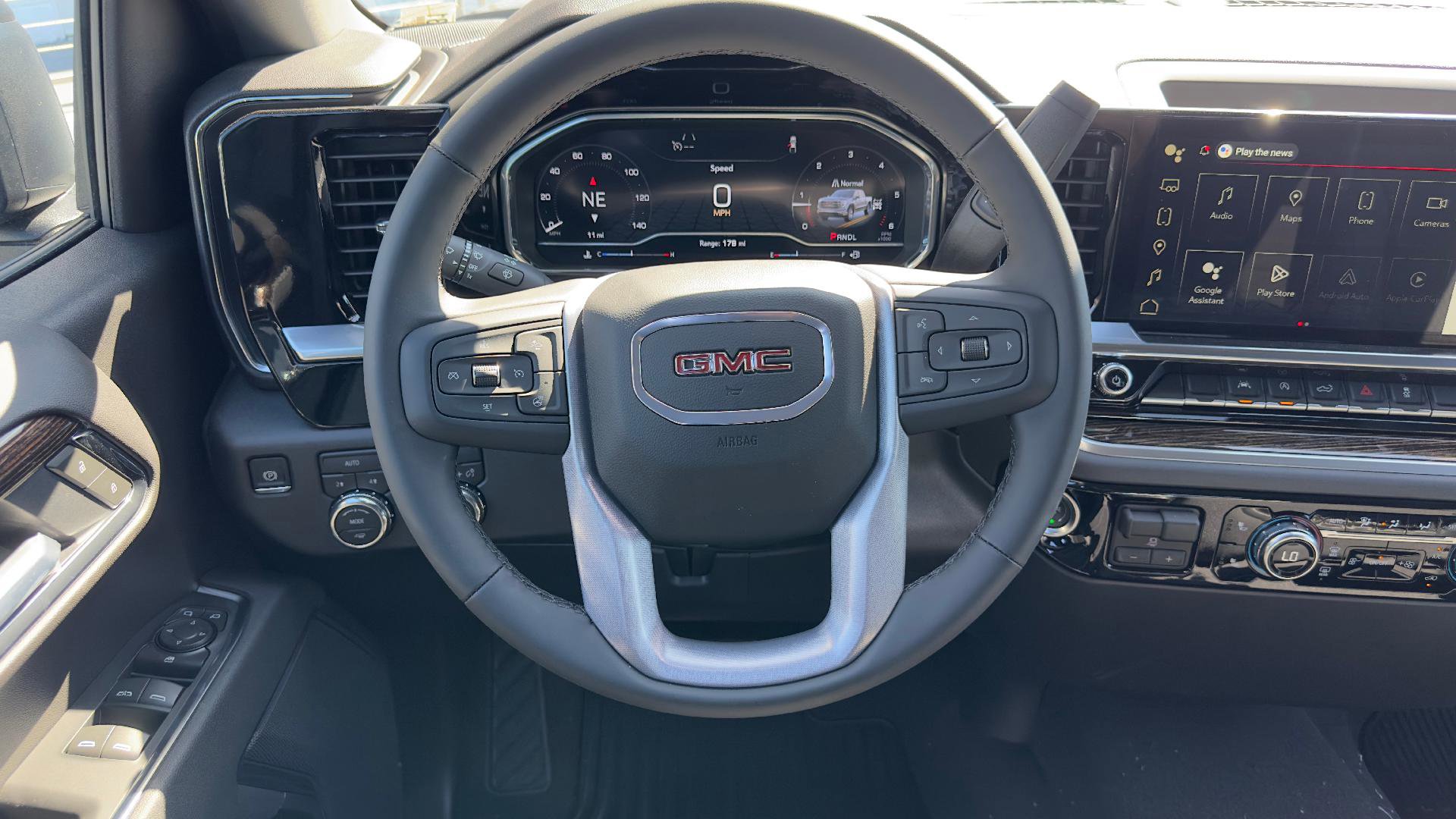 New 2025 GMC Sierra 1500 Elevation image 11