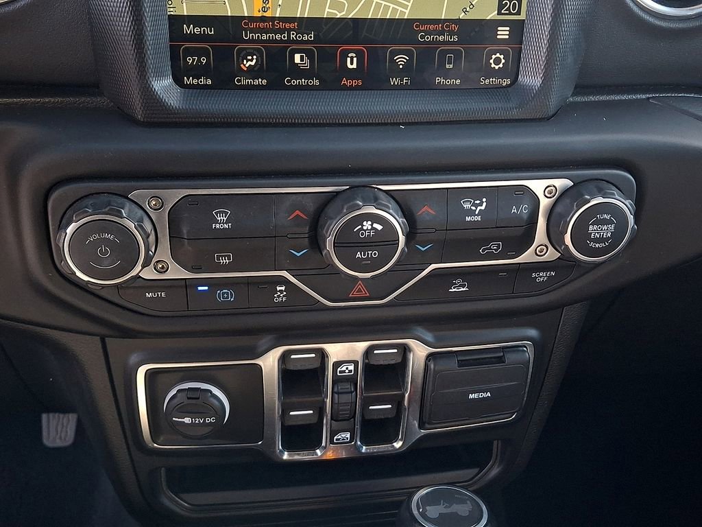 Used 2023 Jeep Wrangler Unlimited Sahara image 15