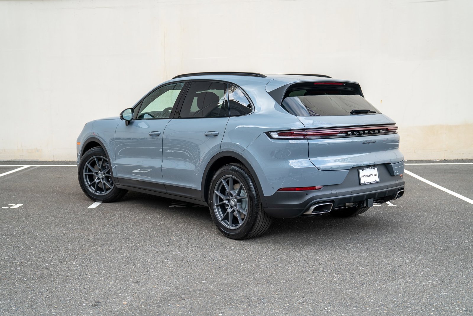 Certified 2026 Porsche Cayenne AWD/4WD image 3