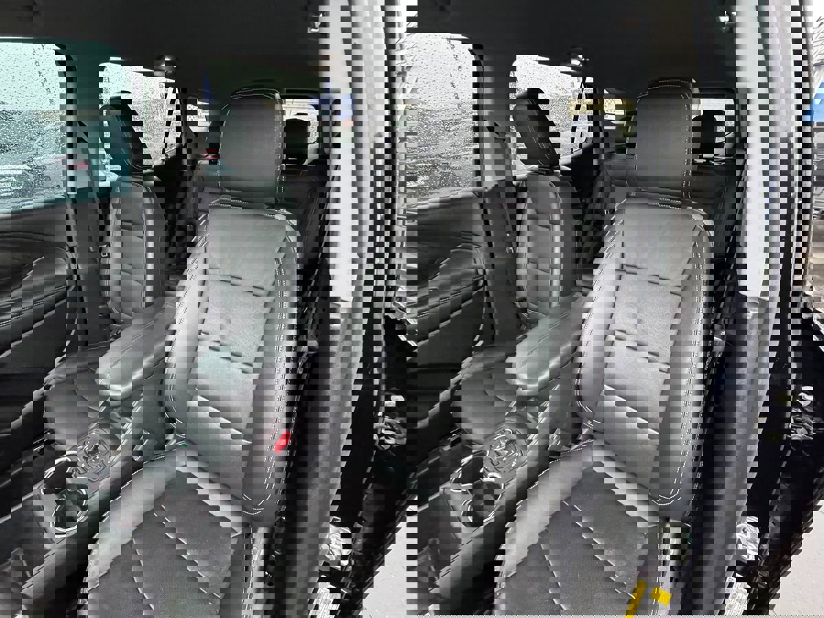 Used 2022 GMC Terrain SLT w/ Infotainment Package II image 18