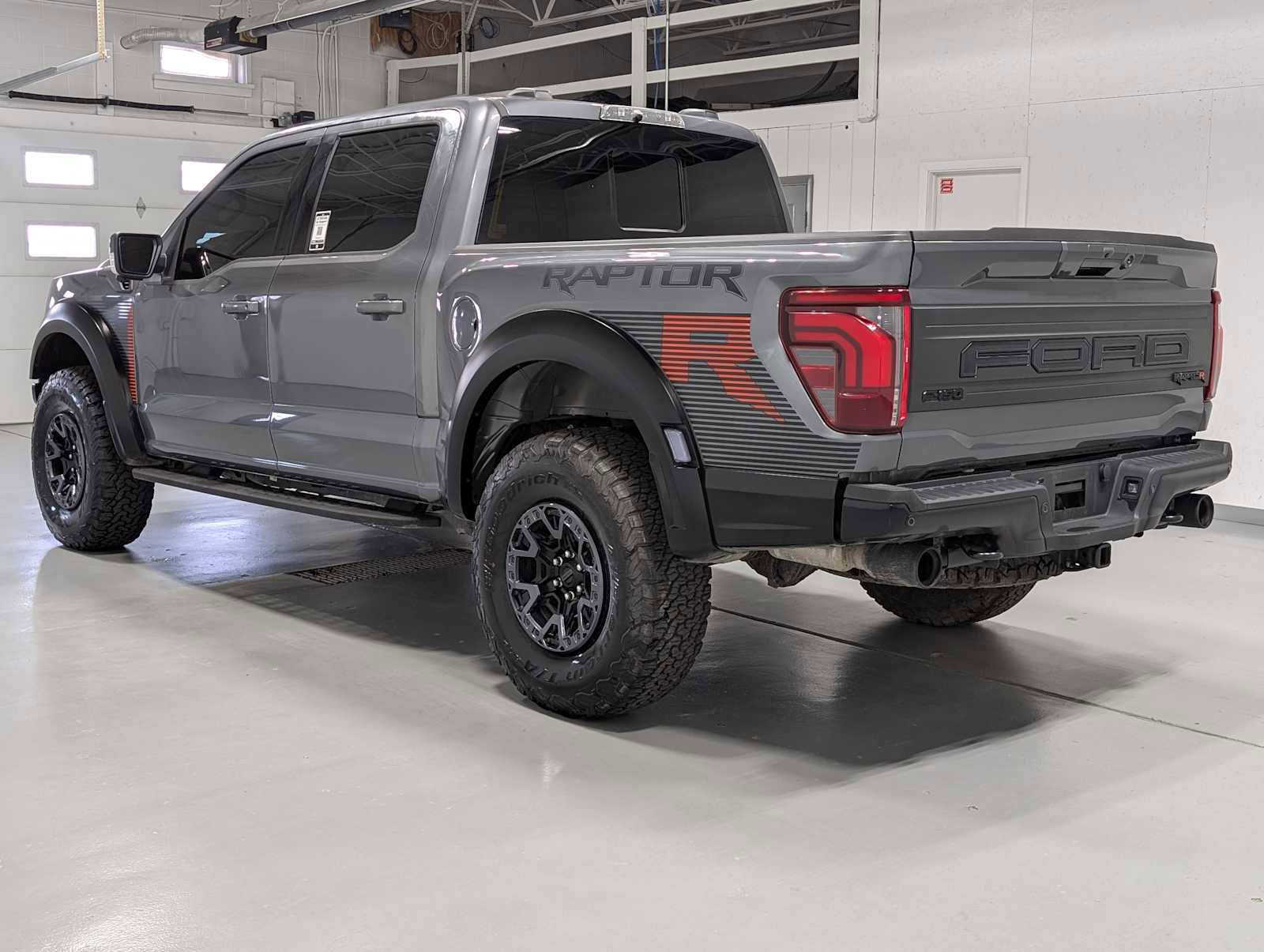 Used 2025 Ford F150 Raptor w/ Equipment Group 803A Raptor R image 11