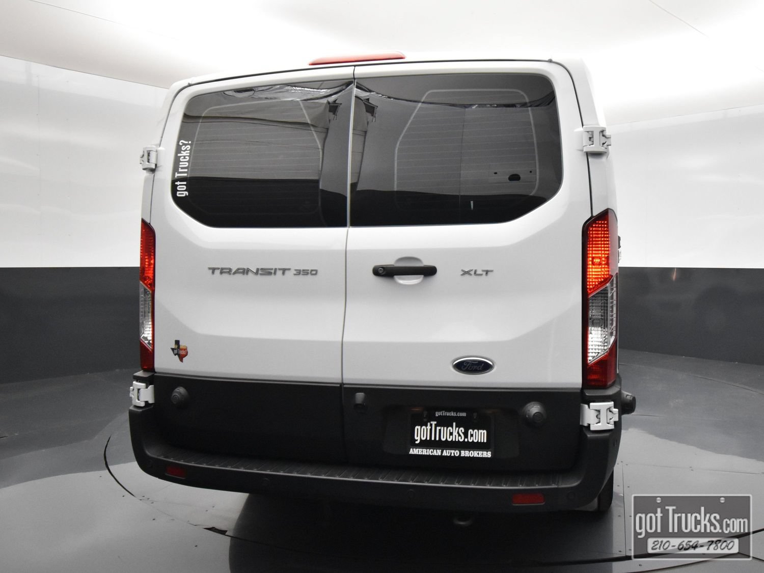 Used 2024 Ford Transit 350 XLT RWD image 6