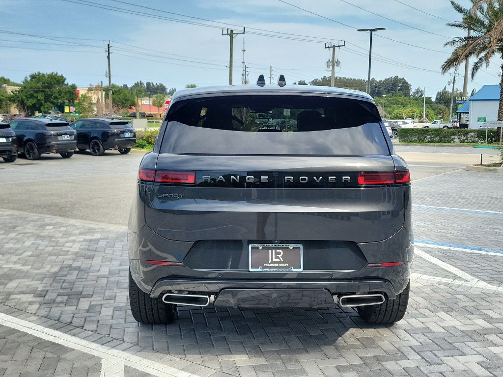 New 2026 Land Rover Range Rover Sport Dynamic SE AWD/4WD image 4