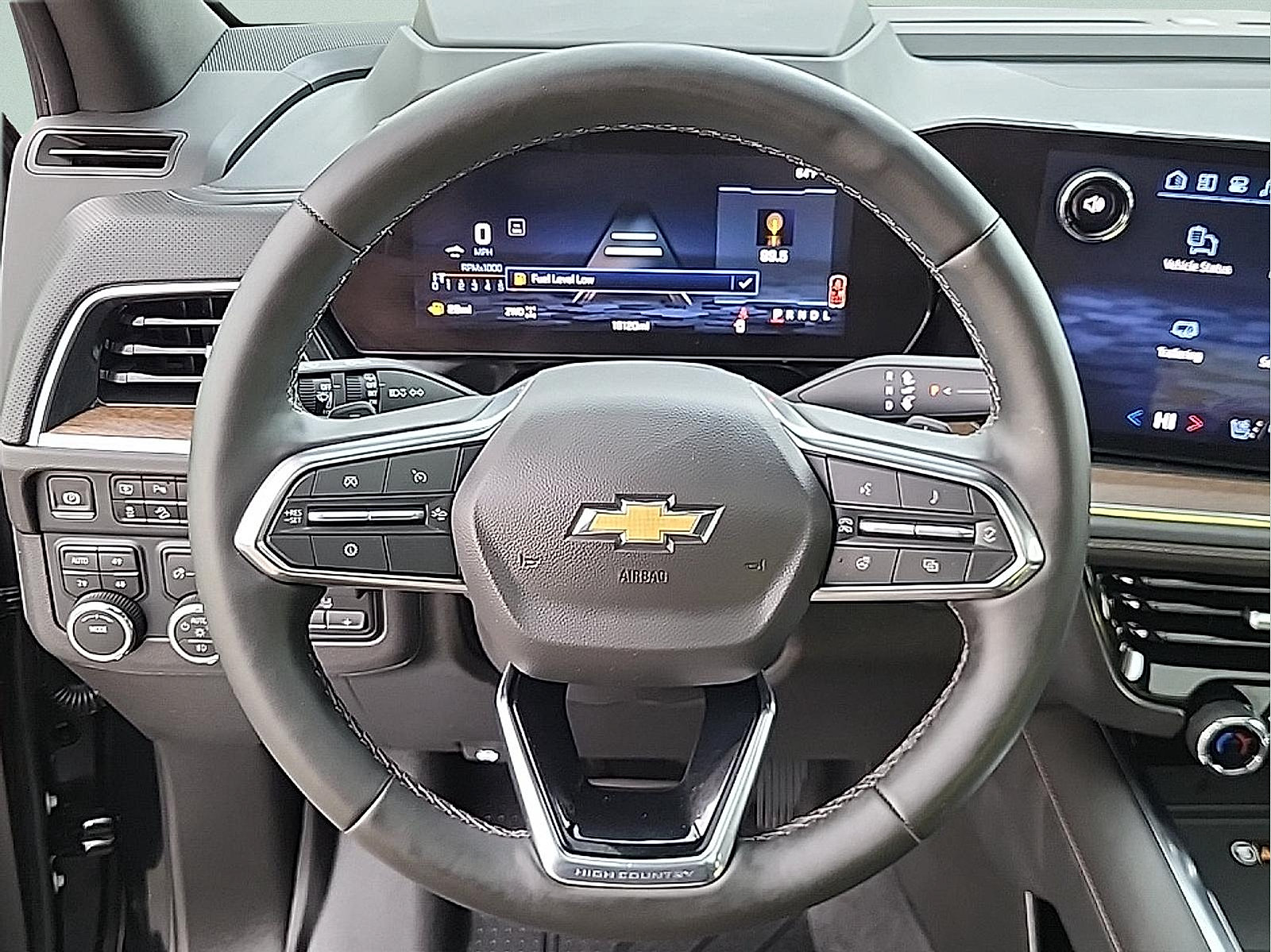 Used 2025 Chevrolet Tahoe High Country w/ Sun And Tow Package AWD/4WD image 18