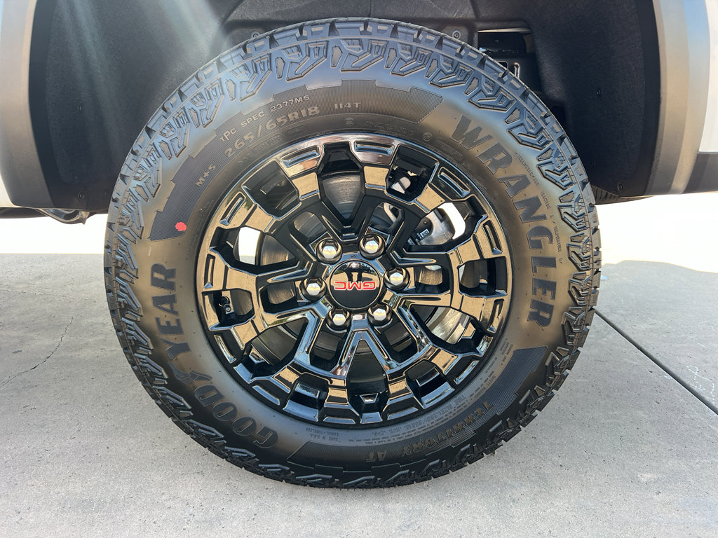 New 2026 GMC Canyon Elevation w/ Convenience Package image 7