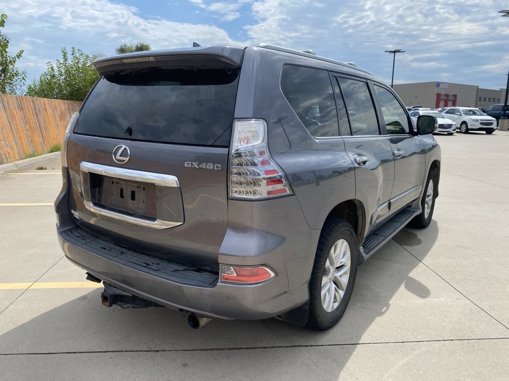 Used 2017 Lexus GX 460 image 17
