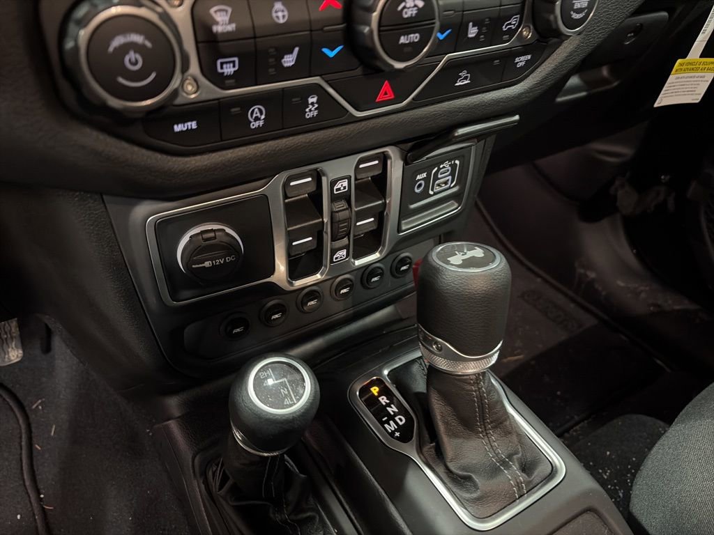 Used 2024 Jeep Wrangler Sport S image 14