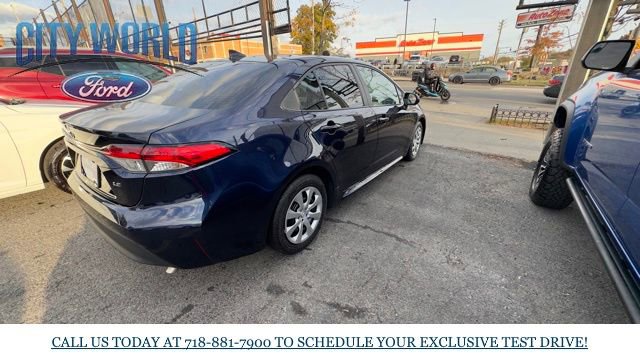 Used 2025 Toyota Corolla LE w/ Convenience Package image 5