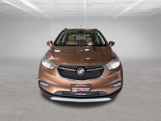 Used 2017 Buick Encore Essence AWD/4WD image 2