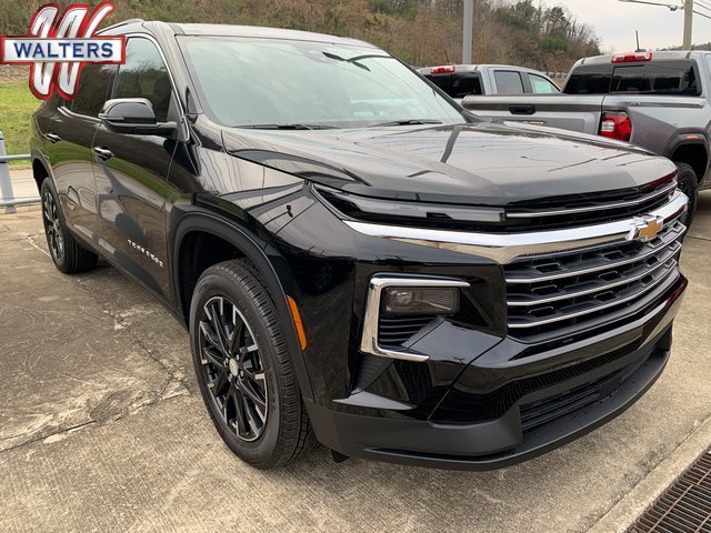 New 2026 Chevrolet Traverse LT w/ Sun and Wheel Package