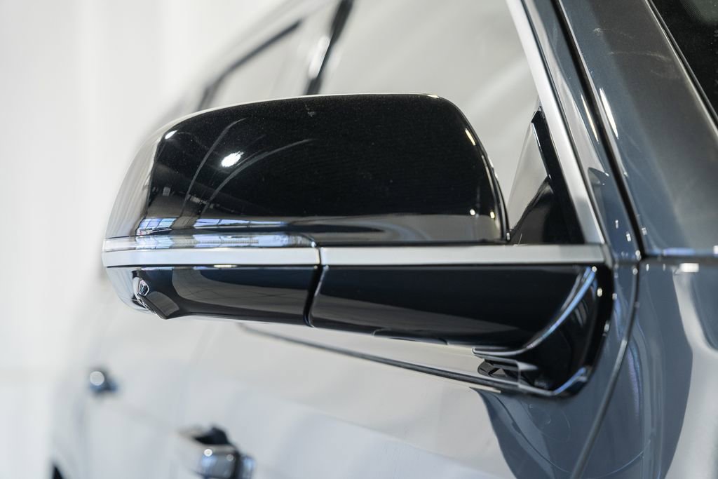 New 2026 Jeep Grand Wagoneer 4WD image 16