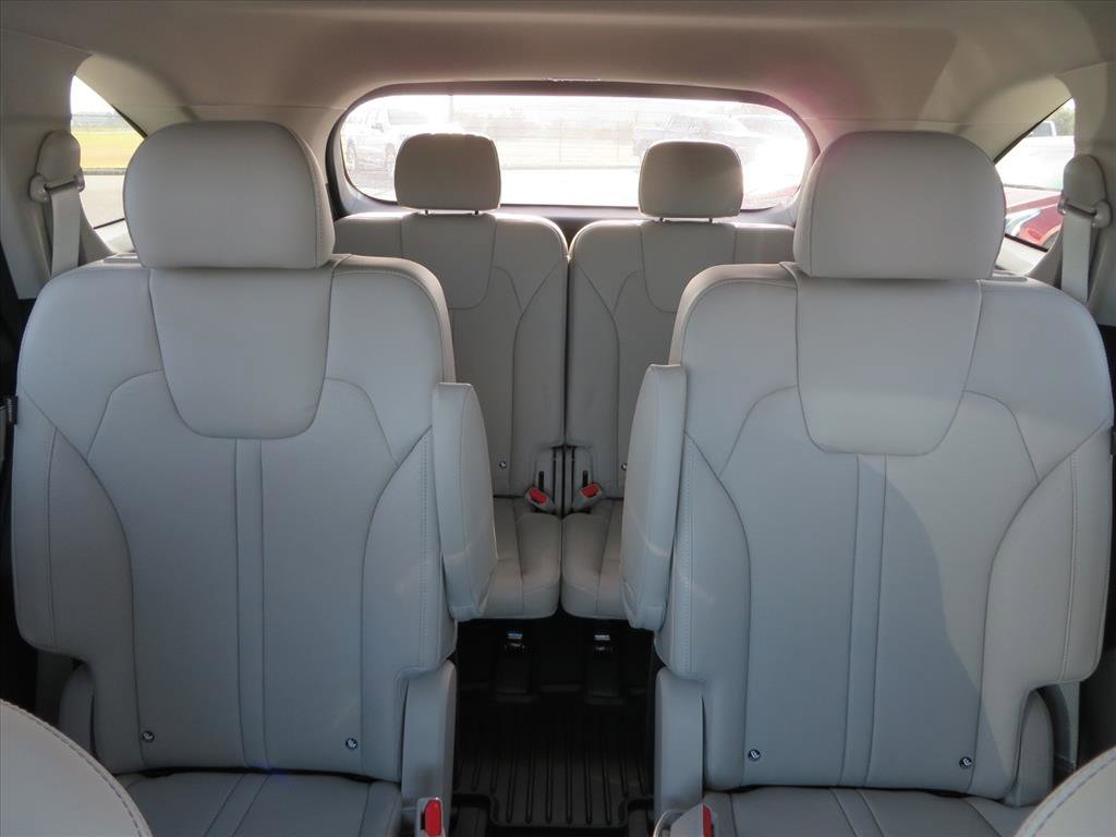 Used 2025 Kia Sorento SX image 29