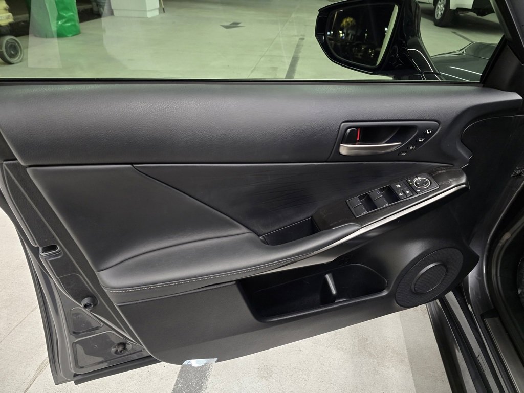 Used 2022 Lexus IS 300 w/ Premium Package image 13