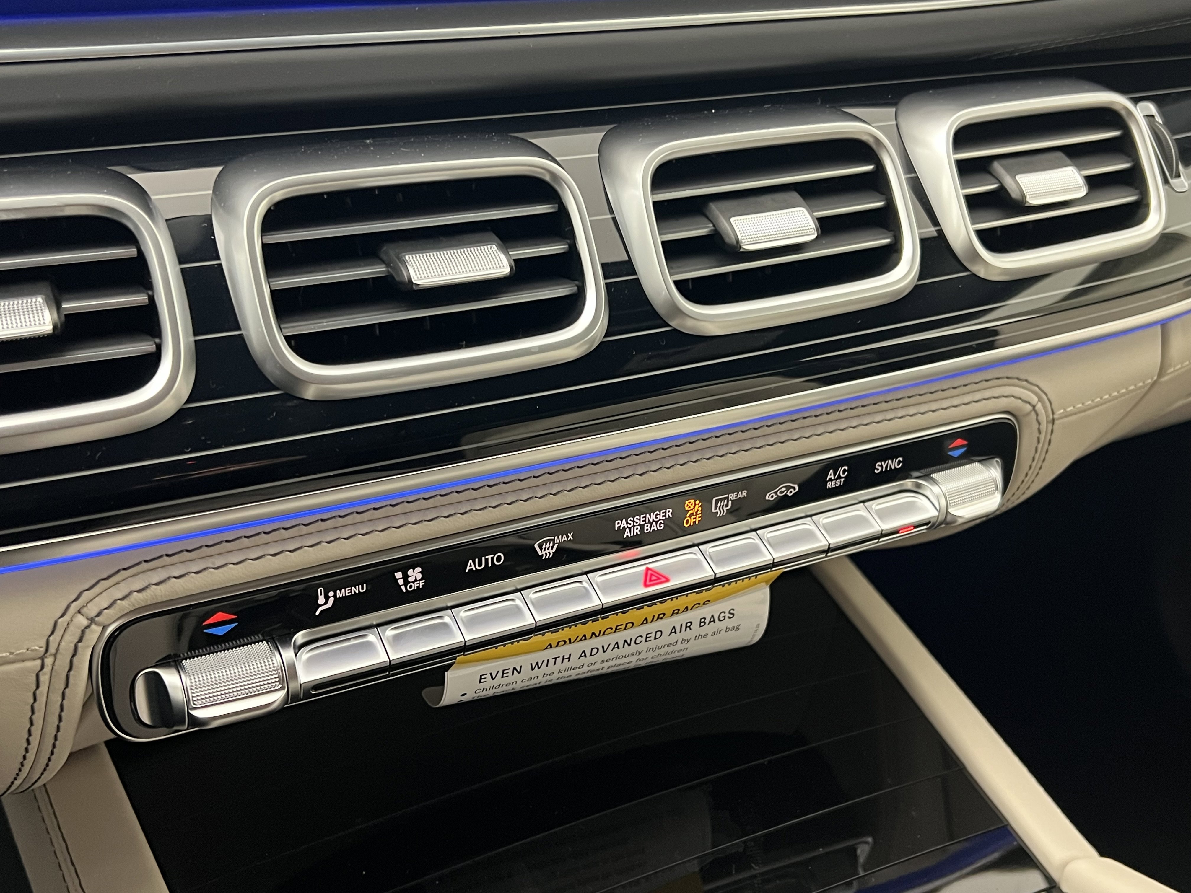 New 2026 Mercedes-Benz GLE 53 AMG 4MATIC Coupe image 33