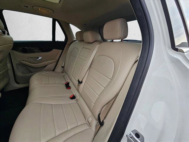 Used 2022 Mercedes-Benz GLC 300 GLC 300 image 19