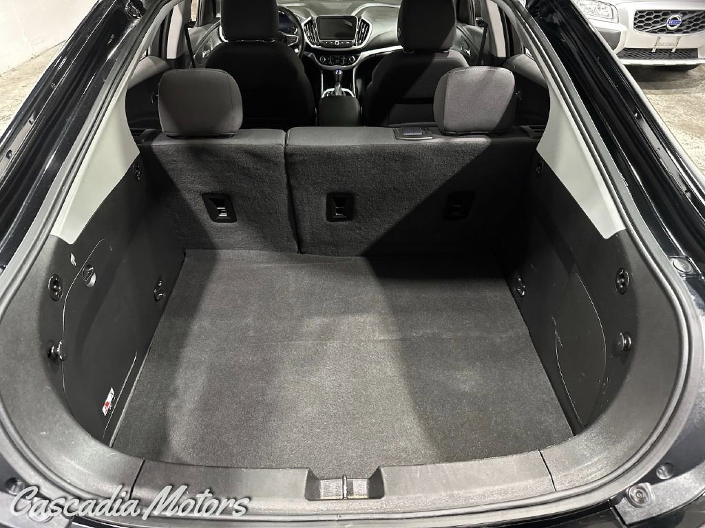 Used 2017 Chevrolet Volt LT w/ Comfort Package FWD image 10