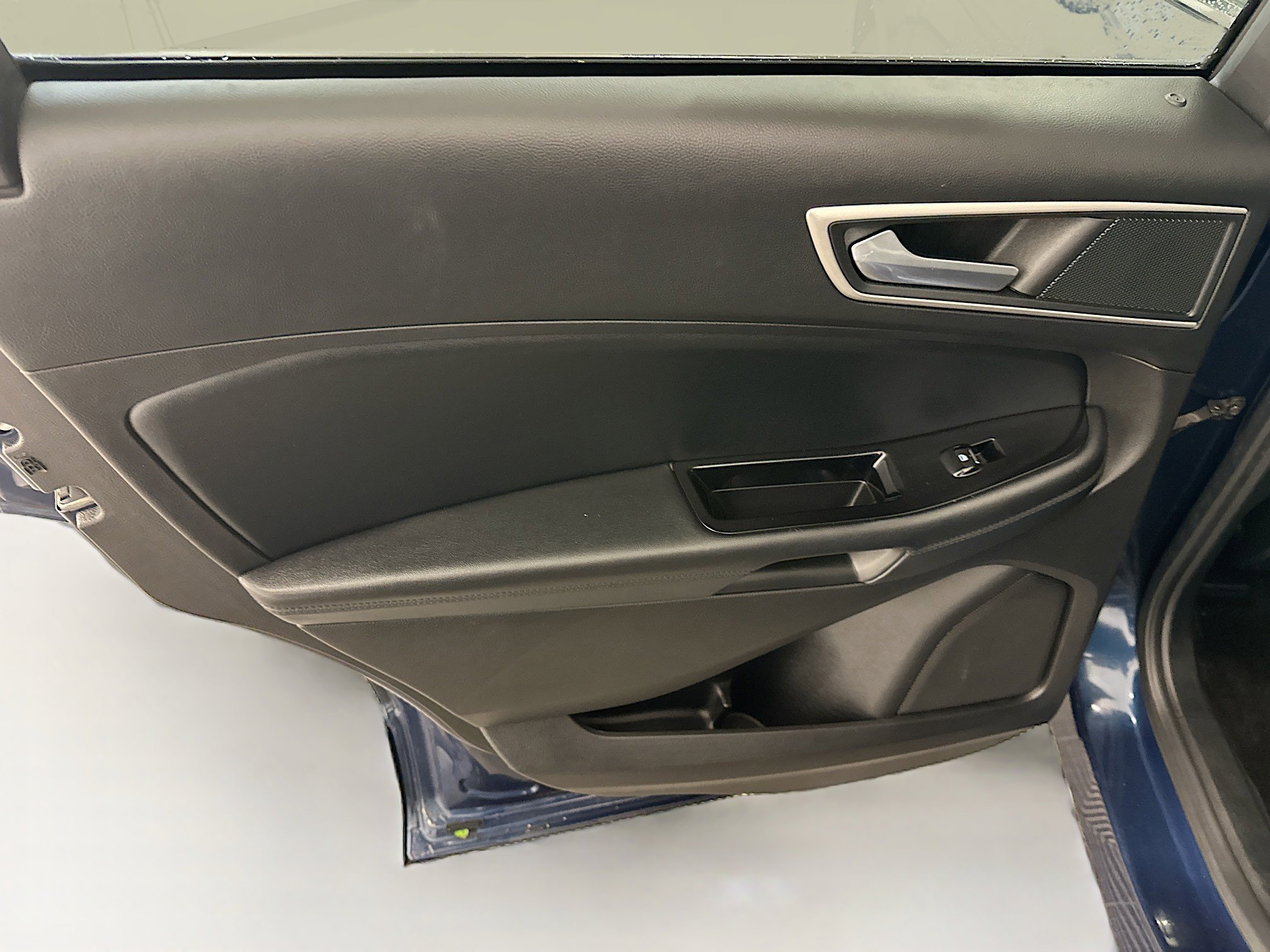 Used 2017 Ford Edge SEL w/ Equipment Group 201A image 26